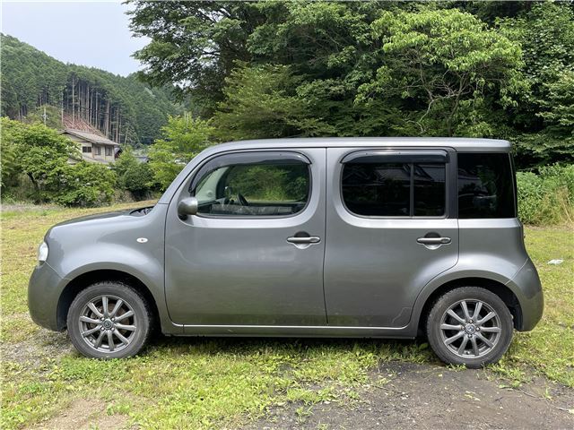 2015 NISSAN CUBE